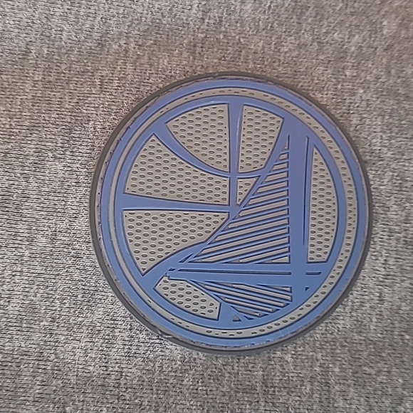 NBA UNK Brand Golden State Warriors sweatshirt - Picture 3 of 9